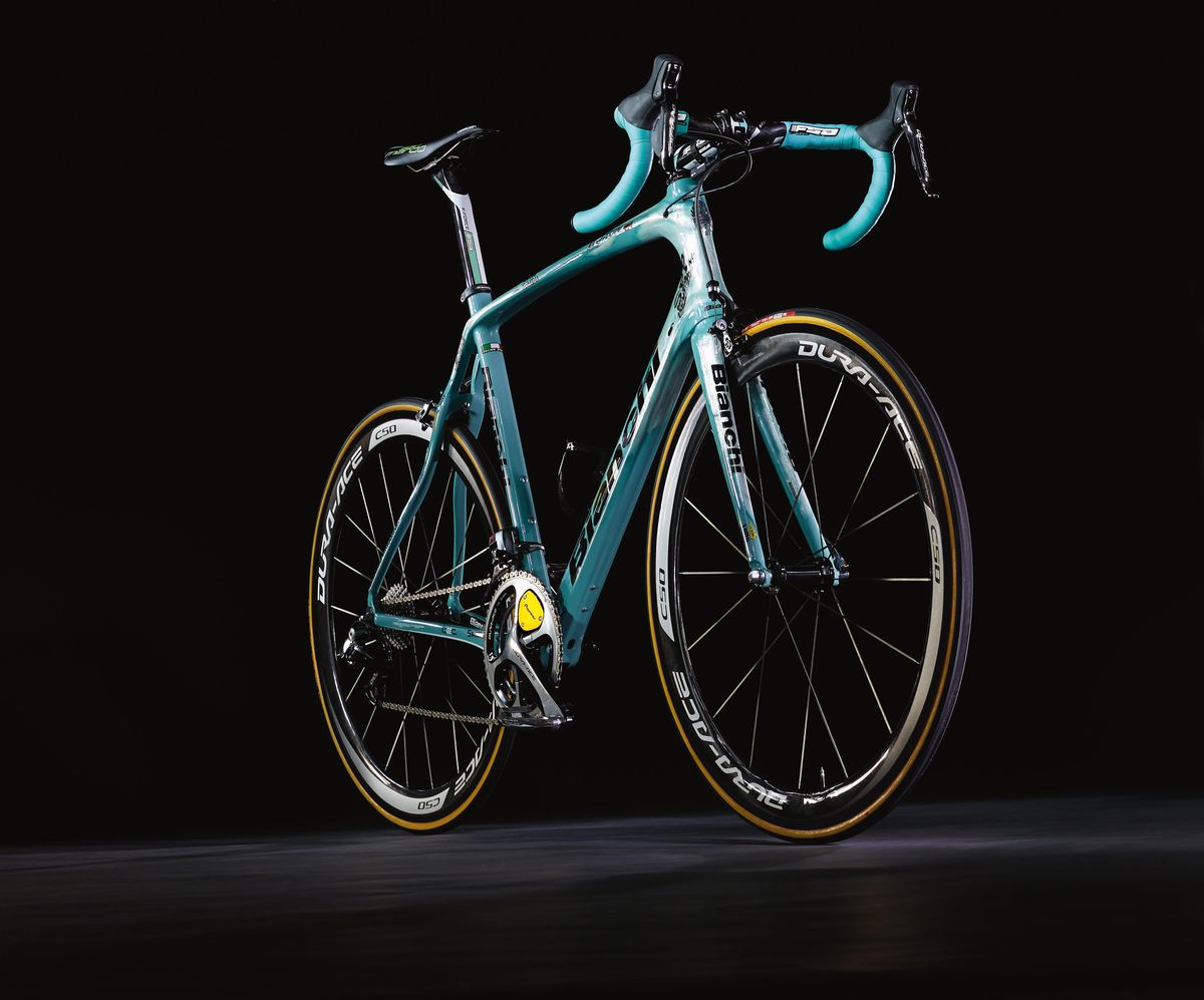 Vanmarcke's special Bianchi is equipped with Shimano and FSA components