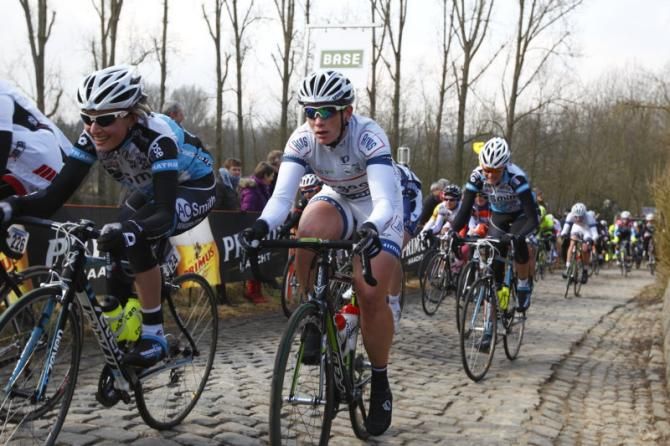 One of the pre-race favourites, Kirsten Wild (Argos-Shimano)