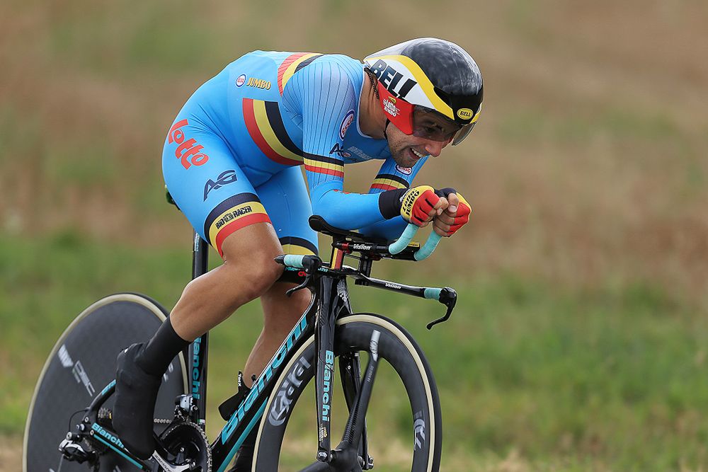 Victor Campenaerts on his way to second in the UEC time trial