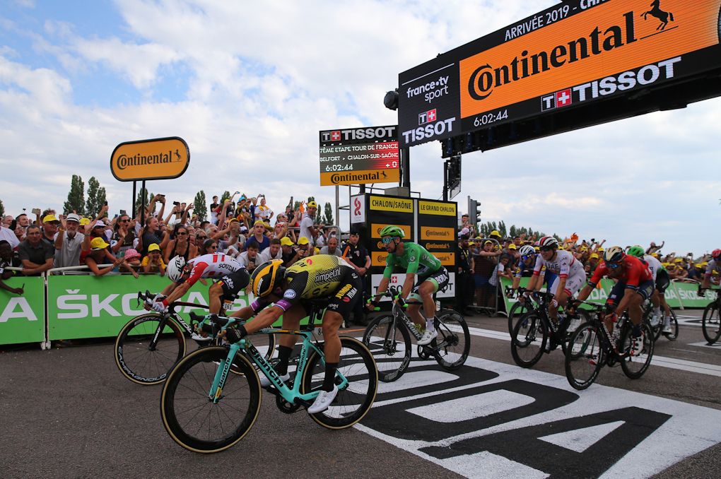 Dylan Groenewegen wins stage 7 at the Tour de France
