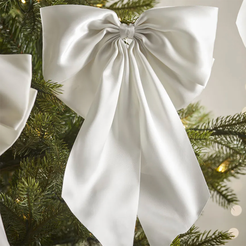 Large bows for Christmas tree decorating