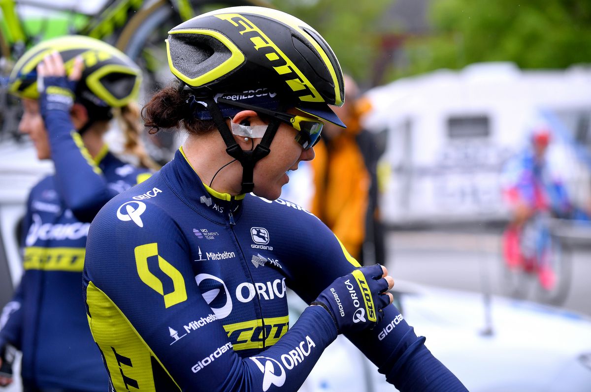 Sarah Roy of Orica-Scott rugs up