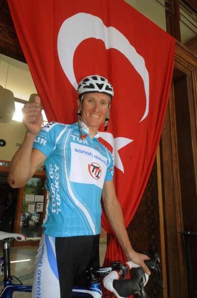 Alexander Efimkin (Team Type 1 - Sanofi Aventis) leads the Tour of Turkey.