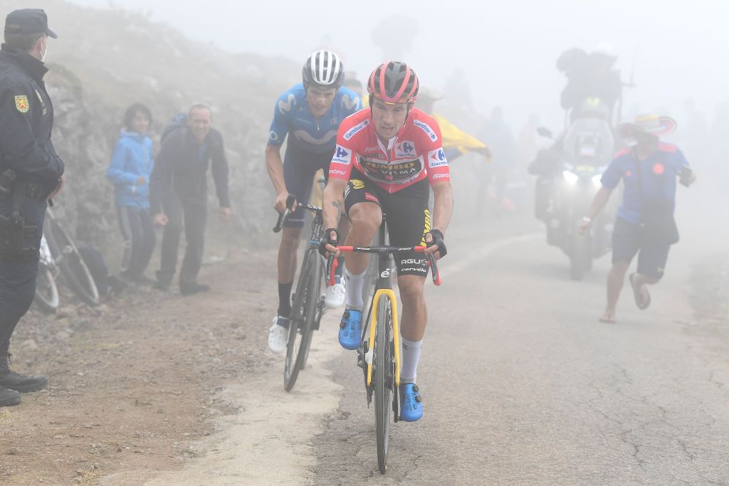 ALTU DEL GAMONITEIRU SPAIN SEPTEMBER 02 LR Enric Mas Nicolau of Spain and Movistar Team and Primoz Roglic of Slovenia and Team Jumbo Visma compete in the breakaway during the 76th Tour of Spain 2021 Stage 18 a 1626km stage from Salas to Altu dEl Gamoniteiru 1770m lavuelta LaVuelta21 on September 02 2021 in Altu dEl Gamoniteiru Spain Photo by Tim de WaeleGetty Images