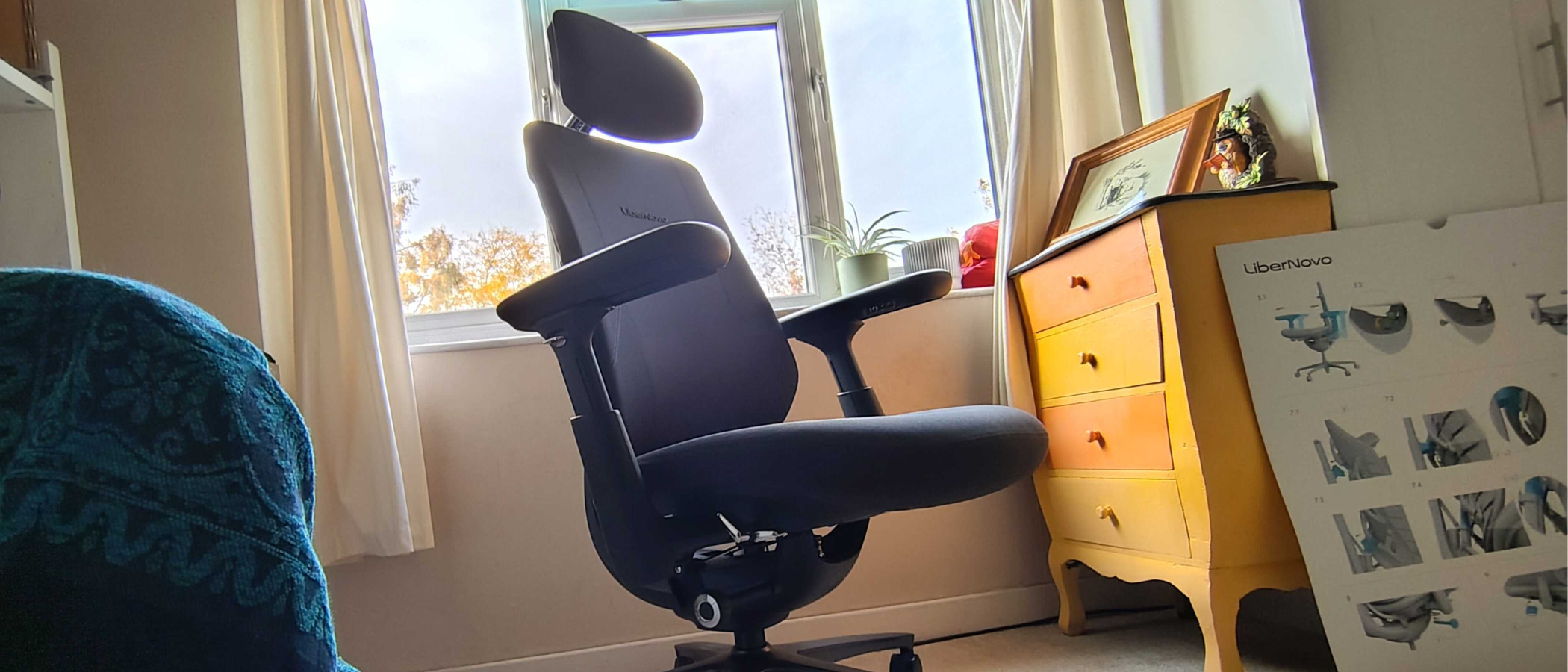 Testing out the LiberNovo Maxis big and tall office chair in my home office