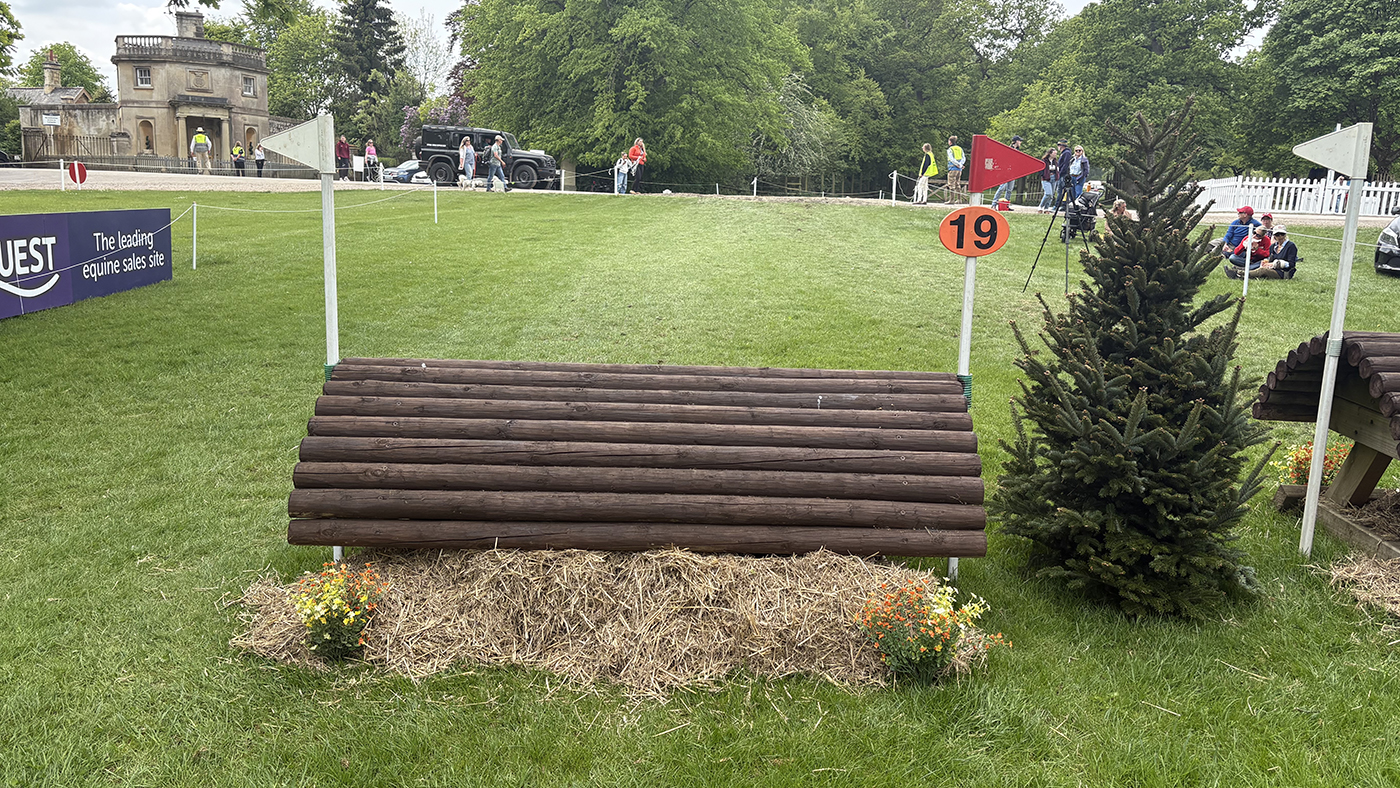 90Fence19