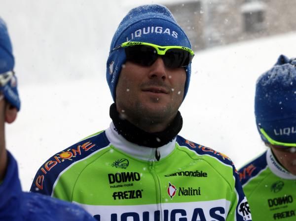 Ivan Basso listens to instructions