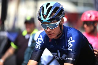 Crash knocks Chris Froome from Colombia contention