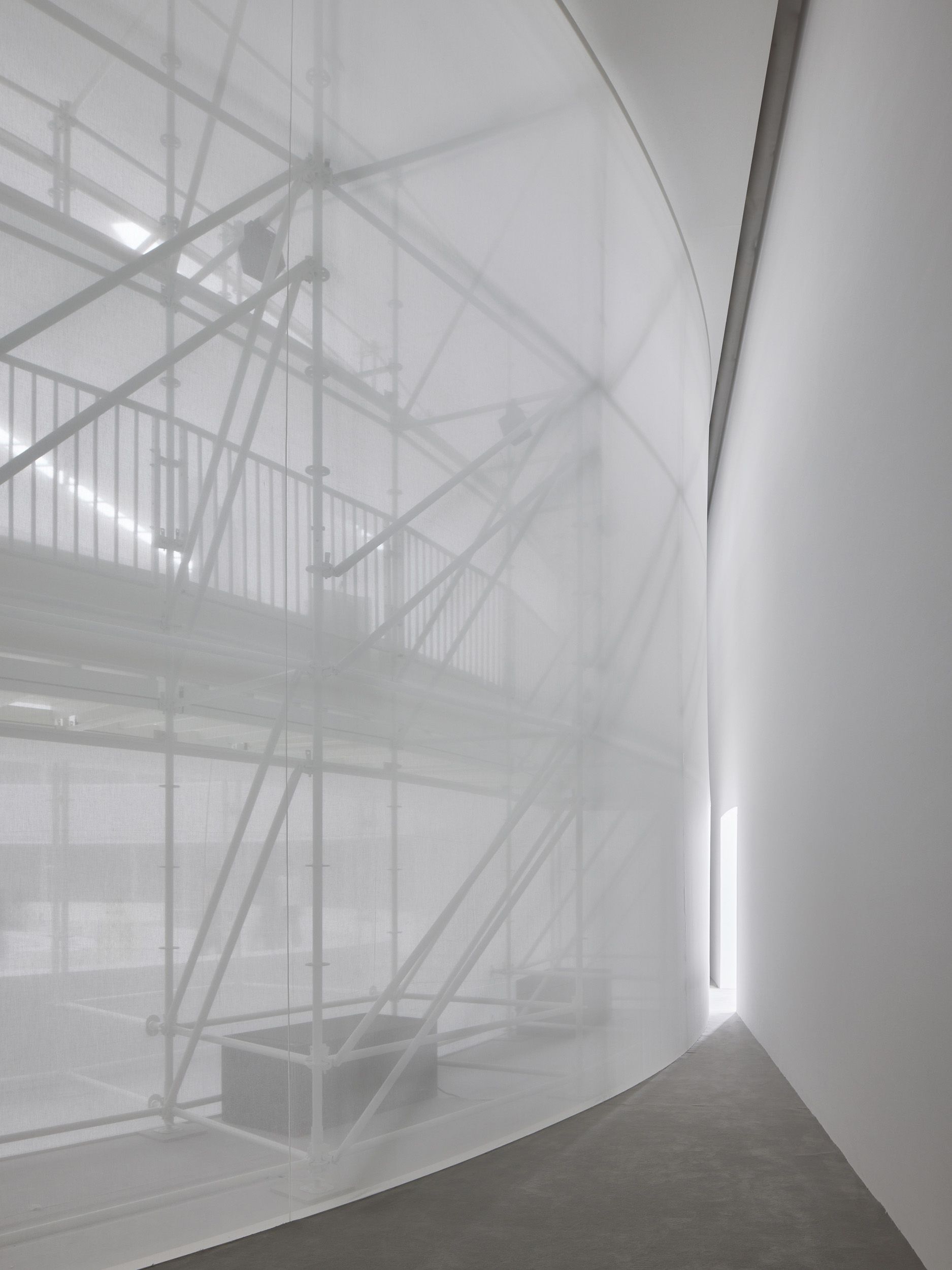 Loewe S/S 2027 showspace