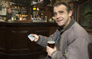 Watch Kevin Webster win (and lose) big in Corrie!