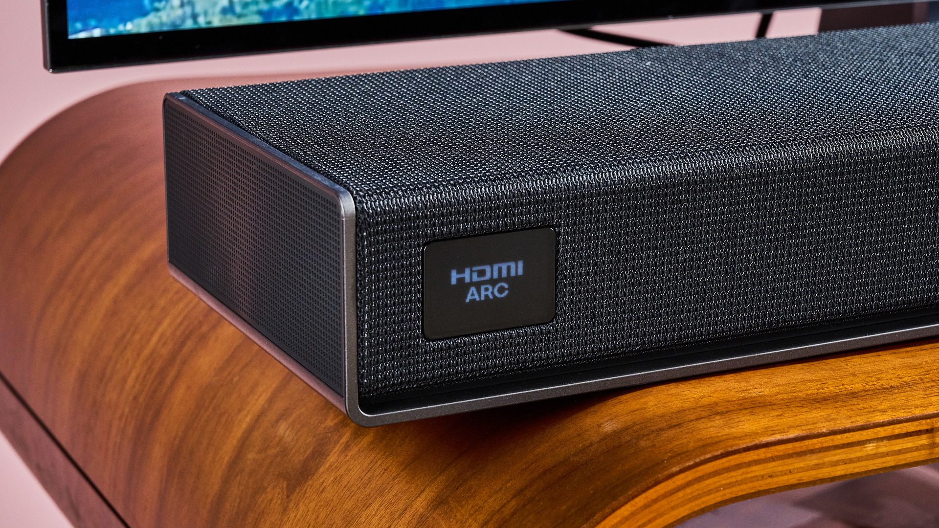 LG Sound Suite H7 soundbar display