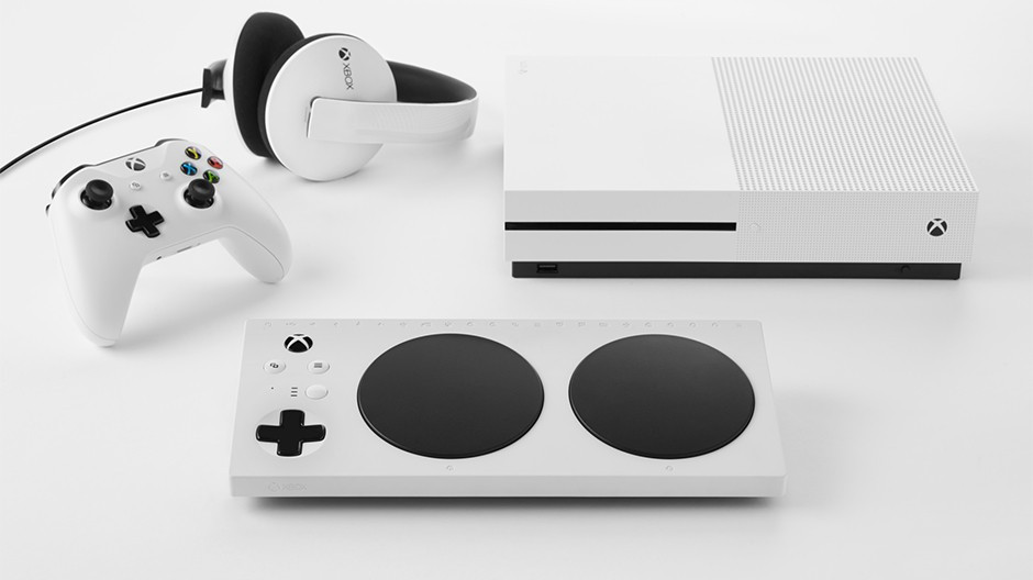 Microsoft Xbox Adaptive Controller and Series S console