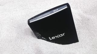  Lexar Armor 700 Portable SSD.