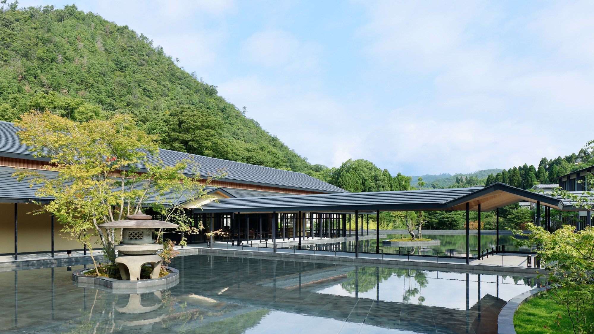 The water basin at Roku Kyoto on a clear sunny day