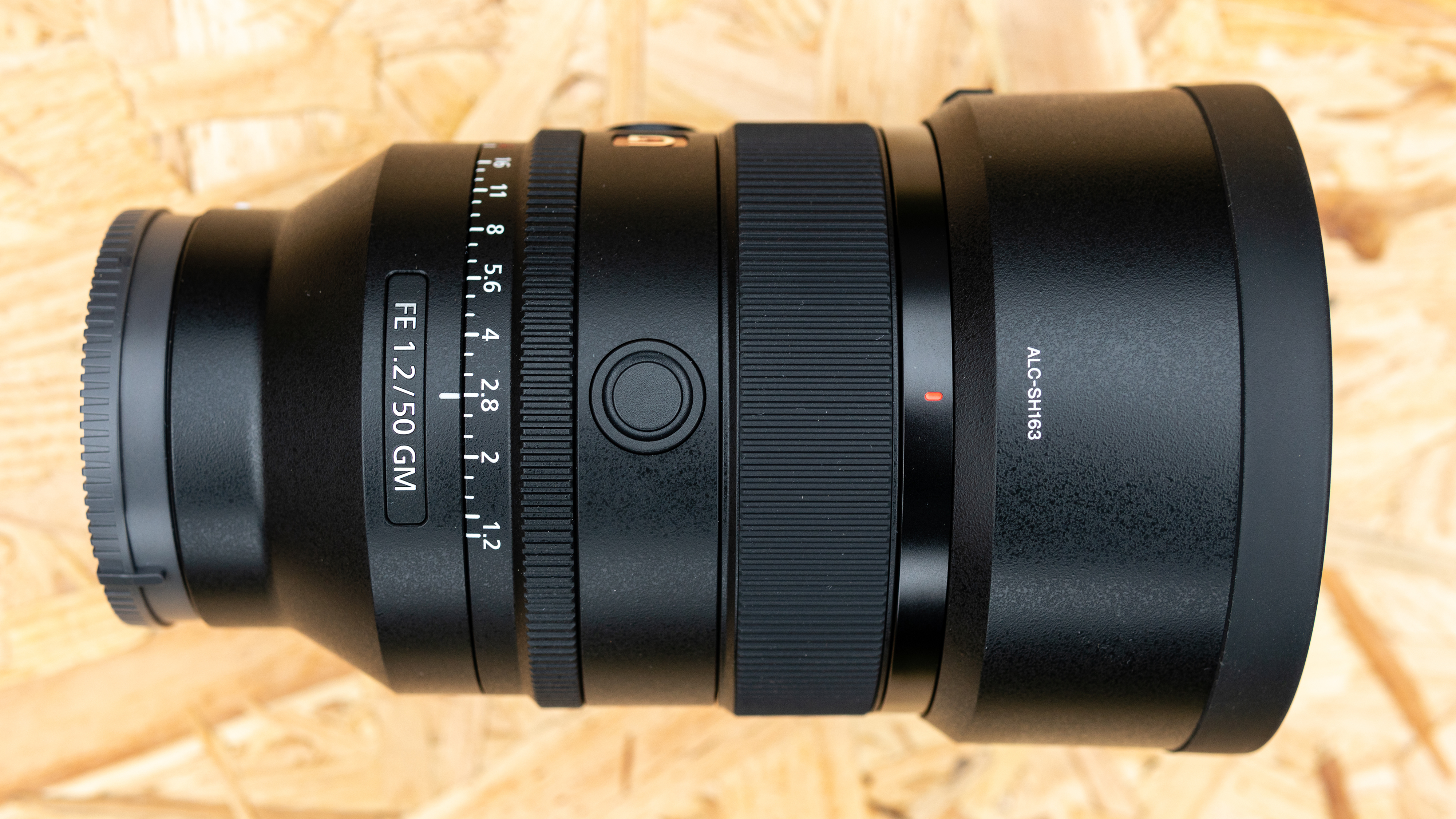 Sony FE 50mm f/1.2