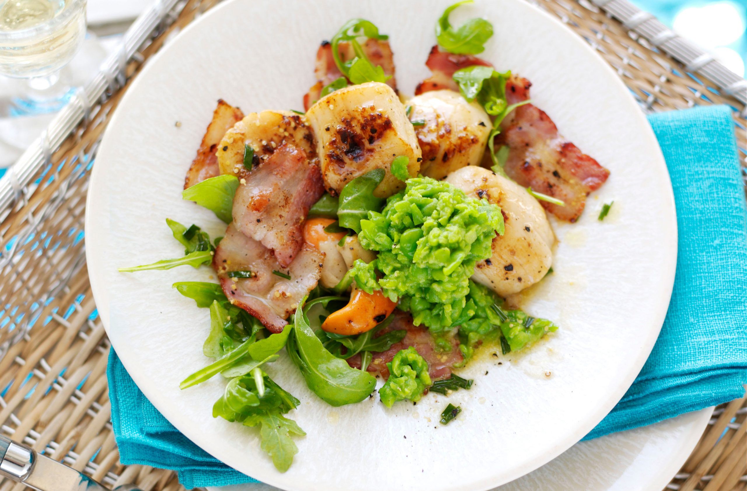 Warm scallop and bacon salad recipe