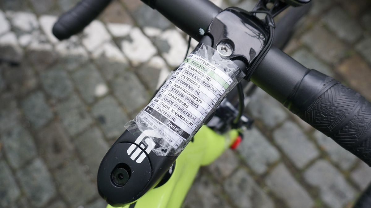Hidden underneath his race notes, Ryan Gibbons used the new Enve Aero SES carbon stem