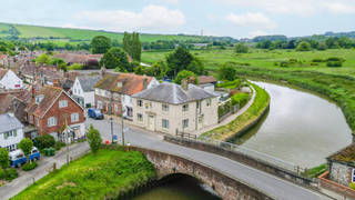 Blann House, West Sussex overlooking Beeding Bridge