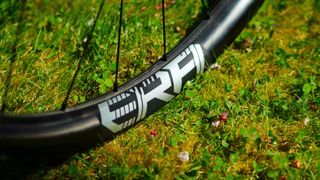 Race Face has launched a brand-new carbon Era wheelset purposely designed to be the jack of all trades, master of none