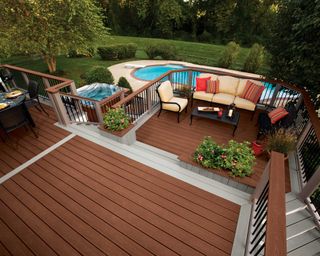 trex decking with seating
