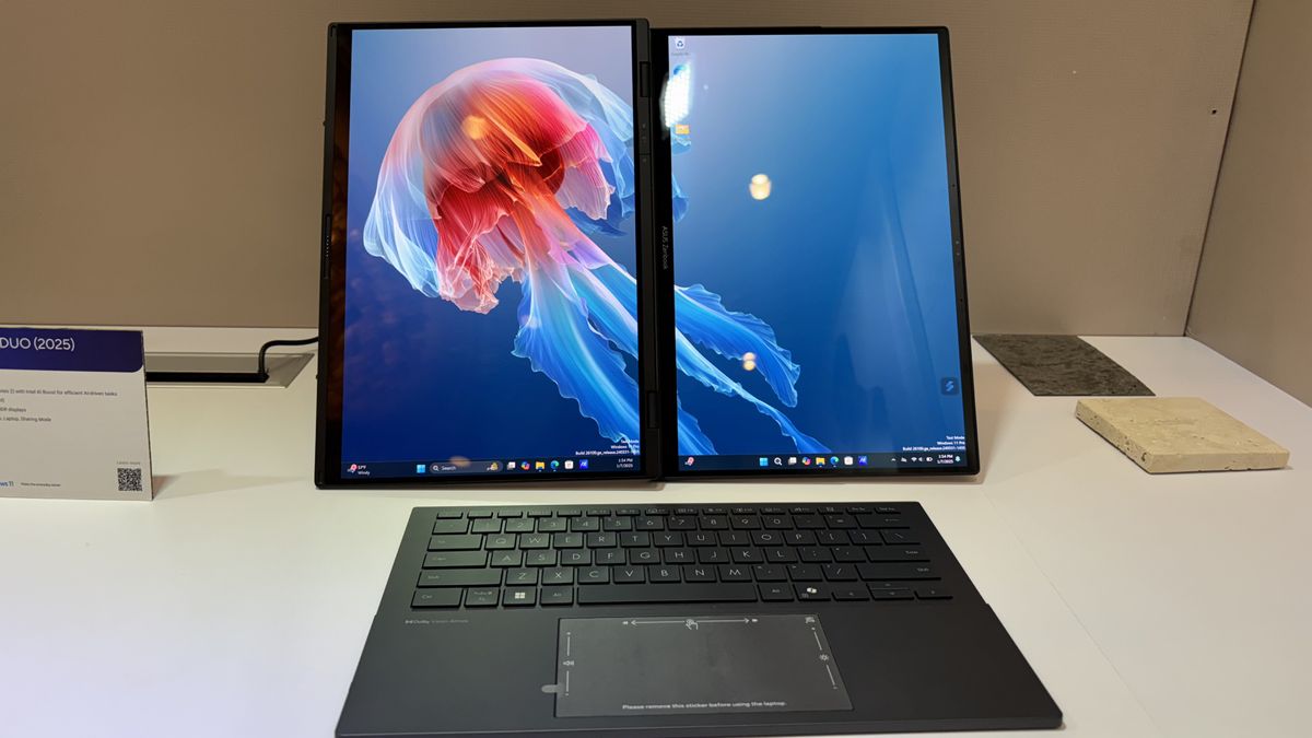 Asus Zenbook Duo (2025) hands on the new king of onthego