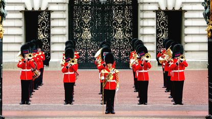 Buckingham Palace's 'cruel' tradition to stay despite mounting pressure 