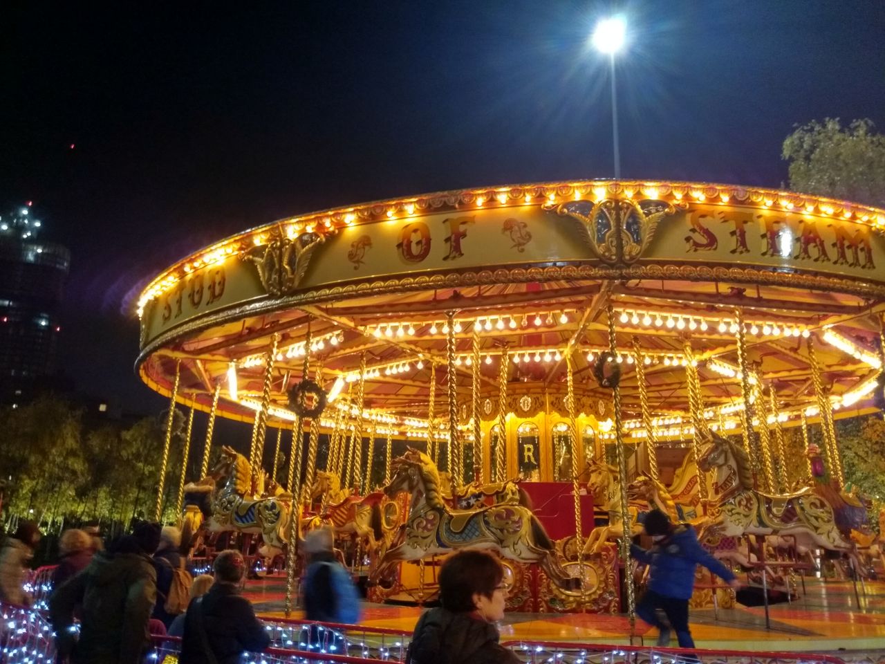 3. Here's the first night shot of our camera samples and it shows how the phone really struggled with bright lights at night.