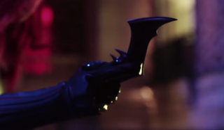 batwoman batarang arrow-verse
