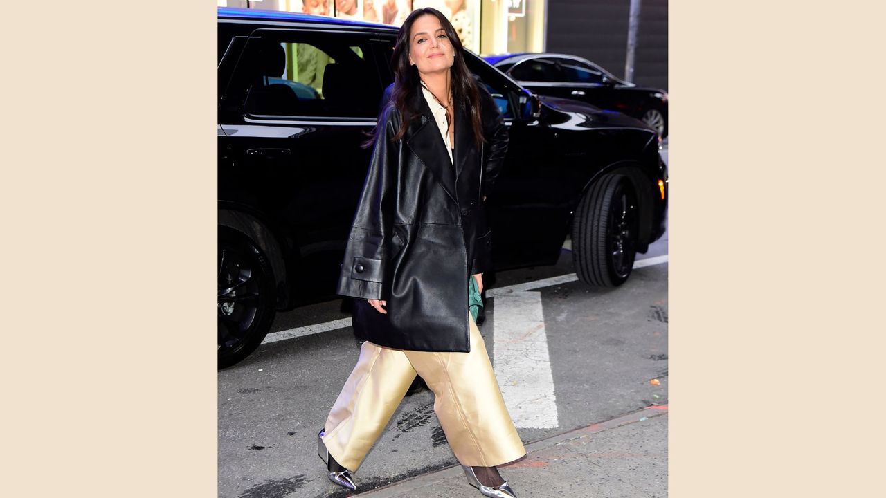 katie holmes in wide legged pants