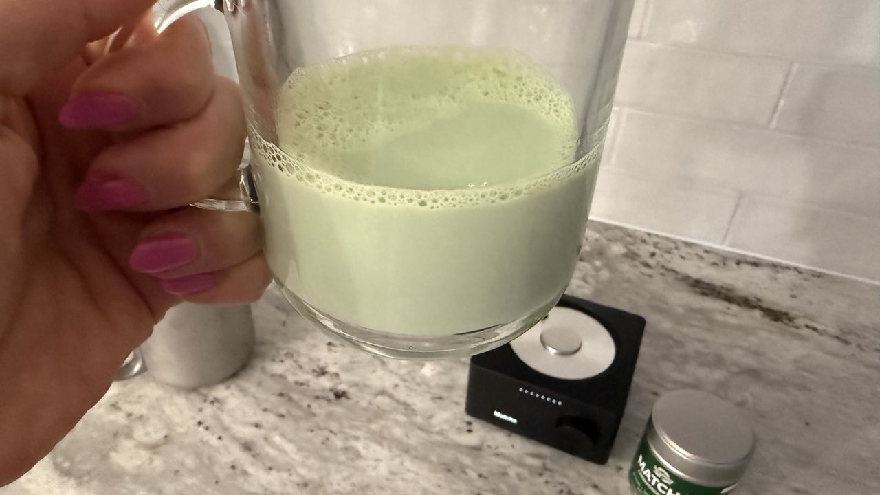 Terra Kaffe Aero making matcha