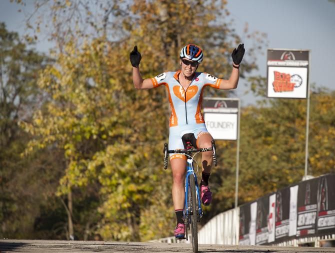 Erica Zaveta (Amy D. Racing) wins Gateway Cross Cup Day 1