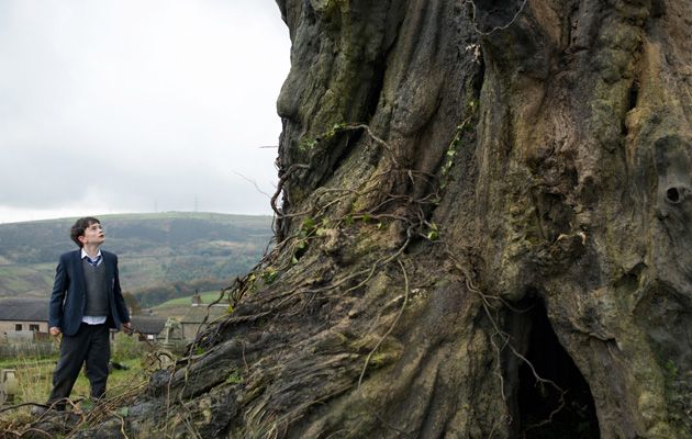 Monster Calls Lewis MacDougall