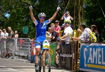 Katerina Nash (Luna Pro Team) swept the weekend races with her 1:48 victory over Rose Grant