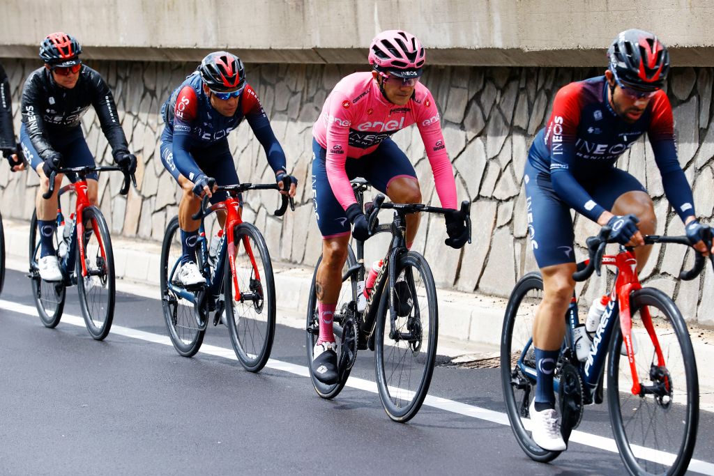 Team Ineos Ecuadorian rider Richard Carapaz wearing the overall leaders pink jersey rides on the Tonale pass during the 17th stage of the Giro dItalia 2022 cycling race 168 kilometers from Ponte di Legno to Lavarone on May 25 2022 Photo by Luca Bettini AFP Photo by LUCA BETTINIAFP via Getty Images