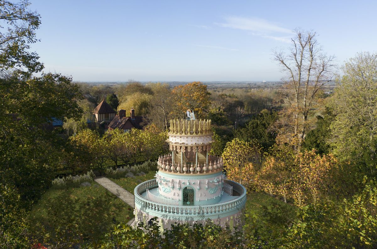 The incredible Wedding Cake at Waddeson Manor