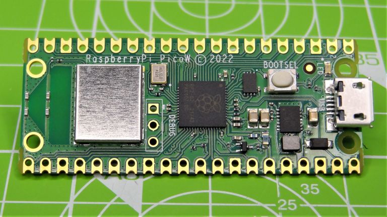 Raspberry Pi Pico W Review: Built-in Wi-Fi Comes to Pico | Tom's Hardware