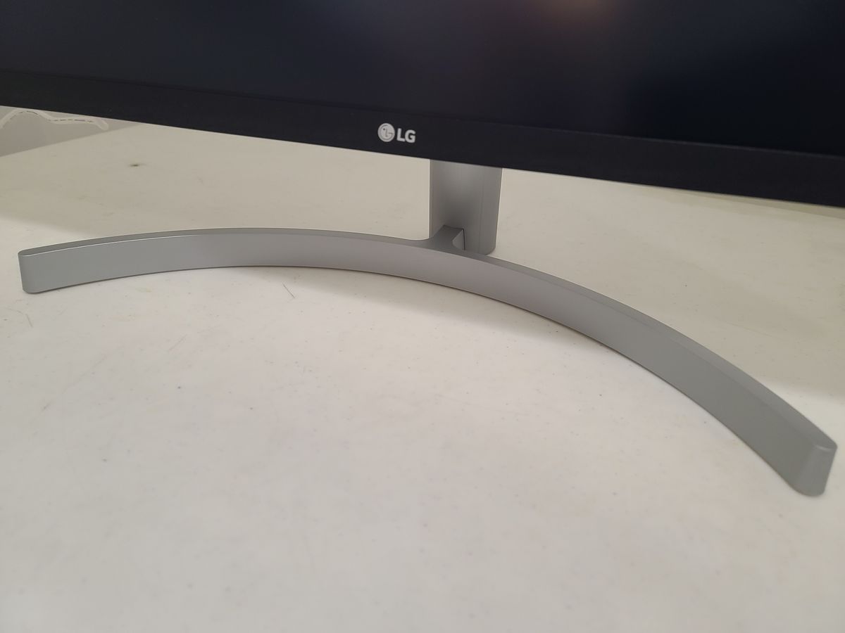 LG 32UN500-W Review: Great Budget Entry Into 4K | Tom's Hardware