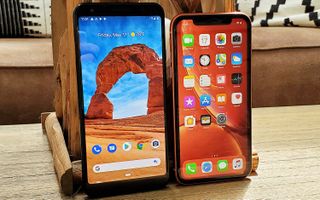 Pixel 3a XL (left) and iPhone XR (right)