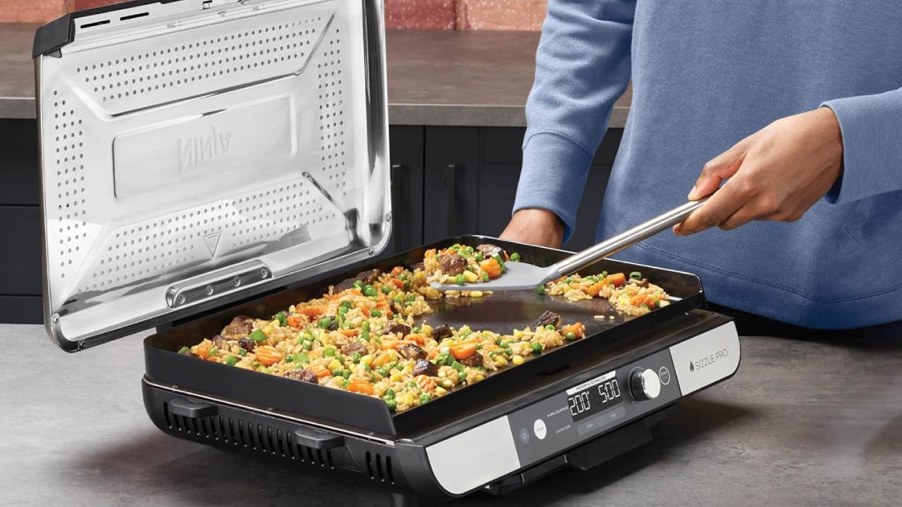 Ninja Sizzle Pro XL Grill &amp;amp; Flat Plate