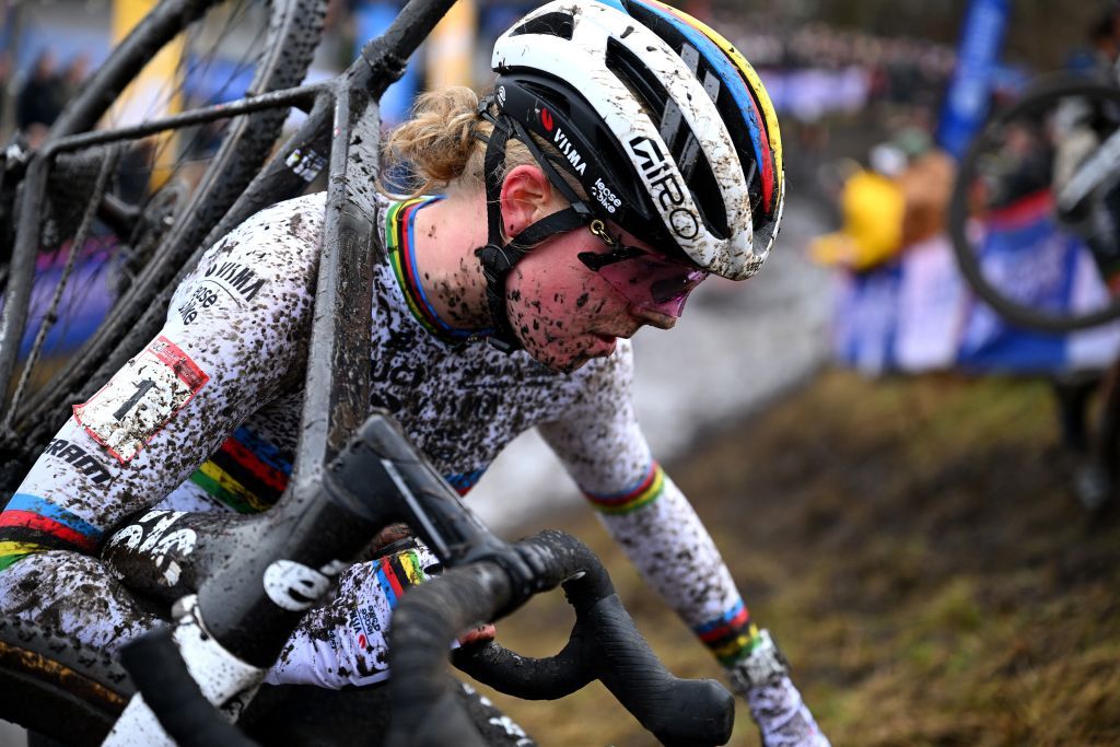 Fem van Empel (Visma-Lease a Bike) competes at the World Cup in Maasmechelen, finishing sixth