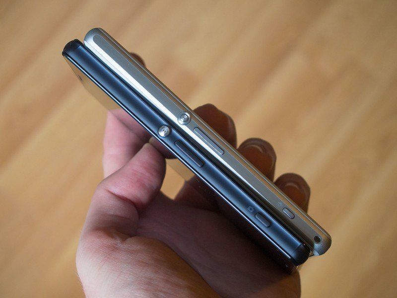 Xperia Z1 Compact white and Z3 Compact black