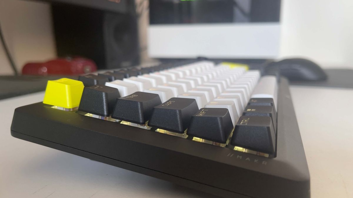 Corsair MAKR 75 keyboard