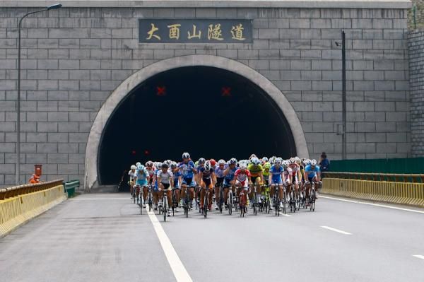 The main group just past the Dayoushan tunnel