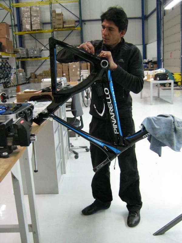 Rajen fits the Shimano Di2 gears