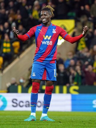Wilfried Zaha’s poor penalty cost Crystal Palace a Premier League win at Norwich.