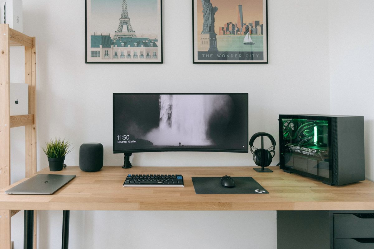 Gaming pc on desk