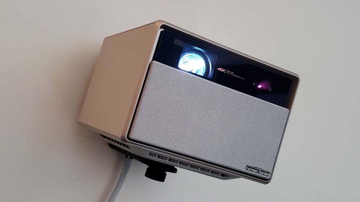 XGIMI Horizon Ultra 4K HDR projector