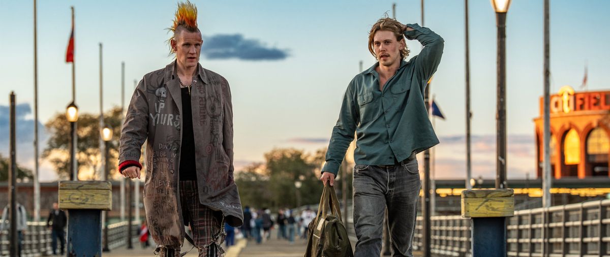Darren Aronofsky’s Caught Stealing turns Austin Butler’s cat-sitting gig into a chaotic crime caper that’s a white-knuckle ride