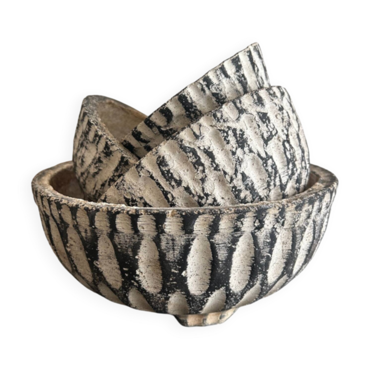A set of cement planters from Vinterior