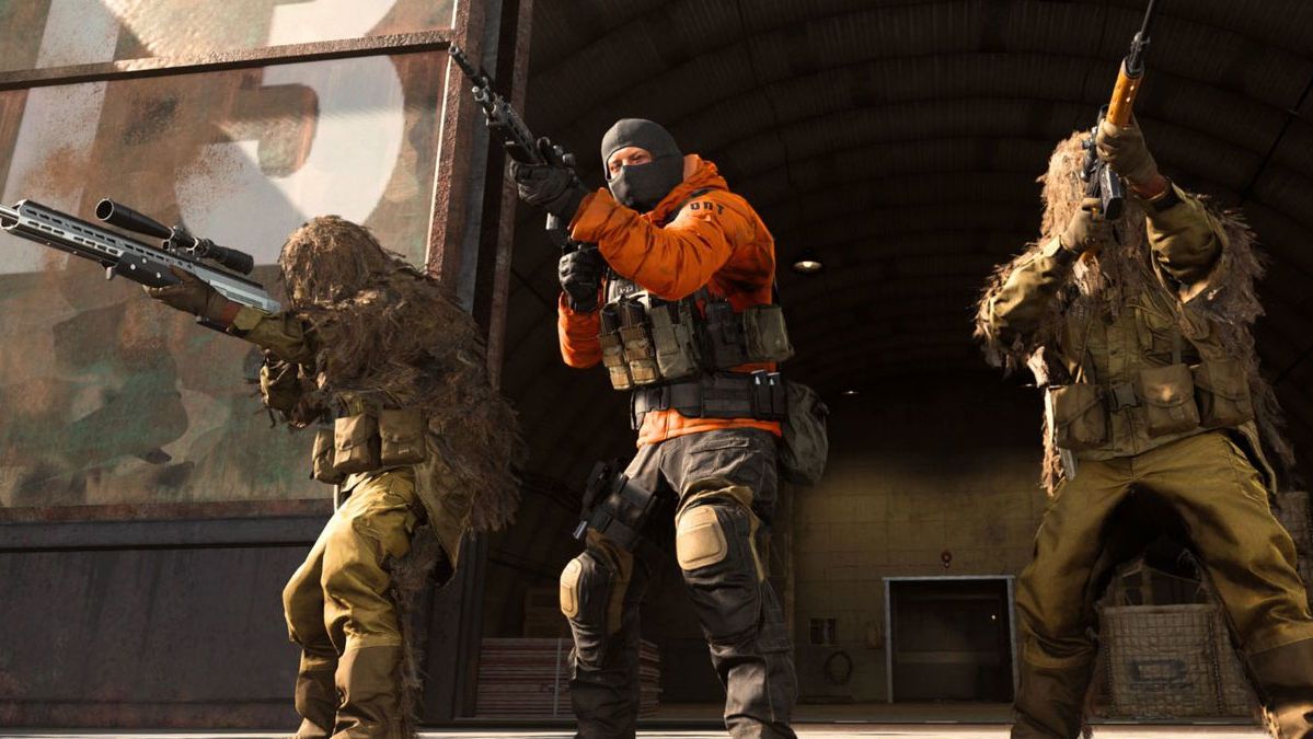 Soldiers in Call of Duty Warzone carrying guns